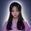 网络文学作者苏晚晴的创作照，咖啡馆环境，手持笔记本，创作氛围浓厚